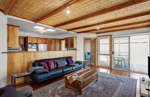 Port Elliot House | Elliot Beach House on Carfax