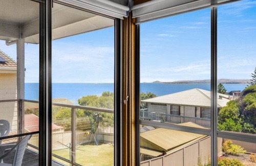 Port Elliot House | Elliot Beach House on Carfax