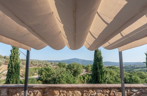 Panicale Apartment | Elm Tree Apt In Farmhouse With Pool, Panicale, Italy