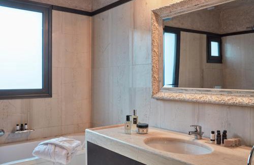 Agios Nikolaos Hotel | Elounda Palm Hotel & Suites