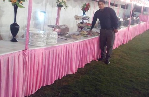 DLF Phase 3 House | Emarald Hotel and Resorts-Fully Vaccinated Staff