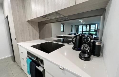 Lyneham Apartment | Embark Luxe 2BR 2Bath Apartment in Lynham 1 Secure Carpark Wifi Canberra