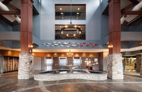 Midtown Anchorage Hotel | Embassy Suites Anchorage