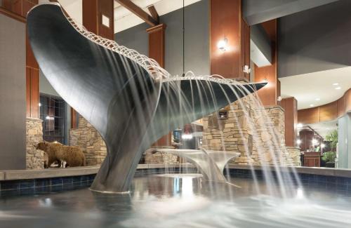 Midtown Anchorage Hotel | Embassy Suites Anchorage