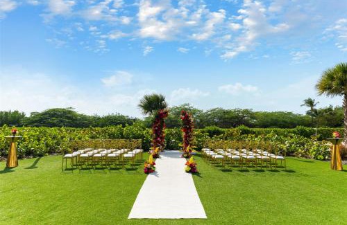 Palm Beach Resort | Embassy Suites By Hilton Aruba Beach Resort