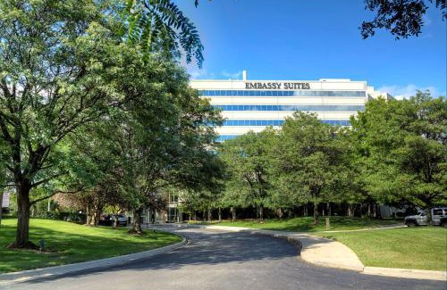Troy Hotel | Embassy Suites by Hilton Detroit Troy Auburn Hills