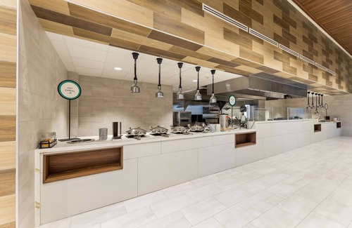 Las Colinas Hotel | Embassy Suites by Hilton Irving Las Colinas