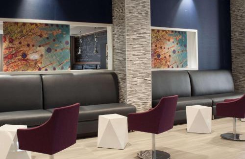Crabtree Hotel | Embassy Suites by Hilton Raleigh Crabtree