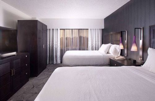 Crabtree Hotel | Embassy Suites by Hilton Raleigh Crabtree