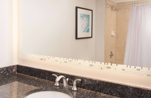 Crabtree Hotel | Embassy Suites by Hilton Raleigh Crabtree