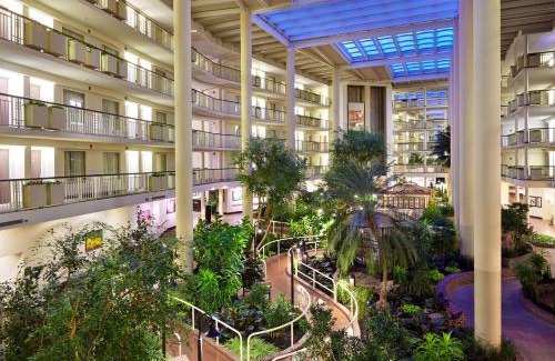 Parsippany Hotel | Embassy Suites Parsippany
