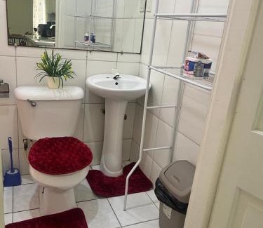 Georgetown Apartment | Emerald Aparments INC