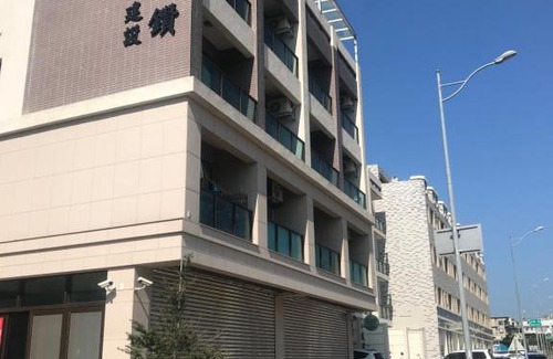 Zhunan House | Emerald diamond Building 1