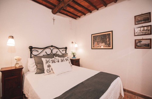 Acquapendente Other | Emerald Room