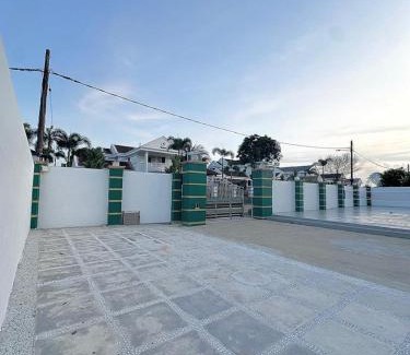 Pasir Gudang Villa | Emerald Villa