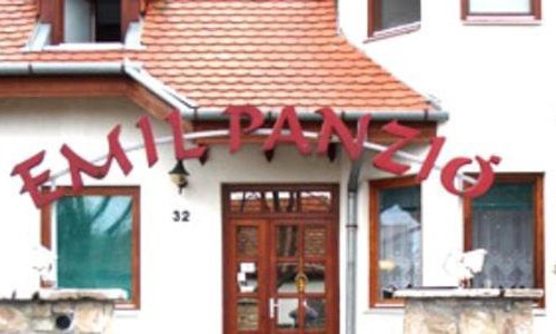 Balatongyorok House | Emil porta