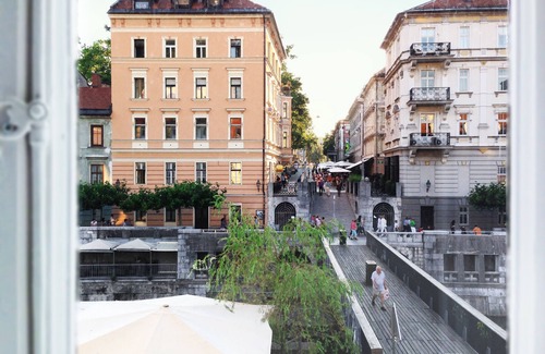 Ljubljana Old Town Apartment | EMMI 4* studio apartment - an oasis in the center of Ljubljana