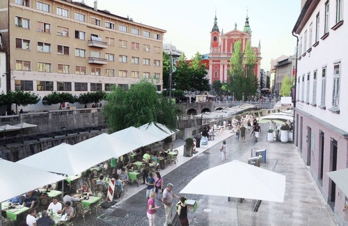 Ljubljana Old Town Apartment | EMMI 4* studio apartment - an oasis in the center of Ljubljana