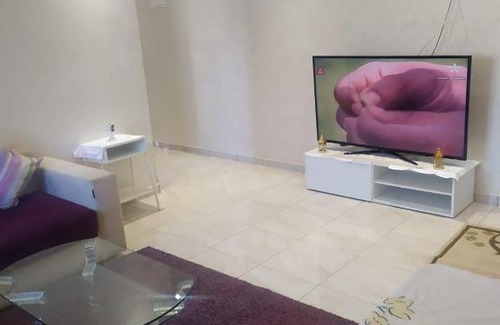 Ain Chock Apartment | Emplacement magnifique