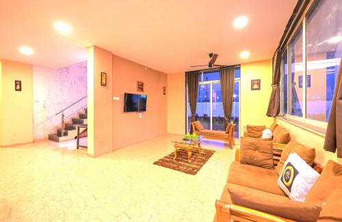 Lonavala Villa | EMPYREAN STAY II 6BHK BRAMHA VILLA ll AC II PVT POOL II TERRACE VIEW II LUX