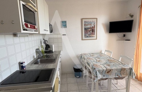 Sete Apartment | EN 1ERE LIGNE DU PORT DE SETE, 1 CHAMBRE, PKG, PISCINE