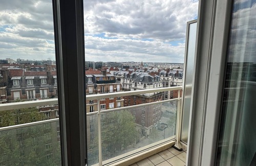 Parc-de-Montsouris Apartment | En Plein Paris, Profitez de Votre Séjour Avec une vue Imprenable sur Paris !