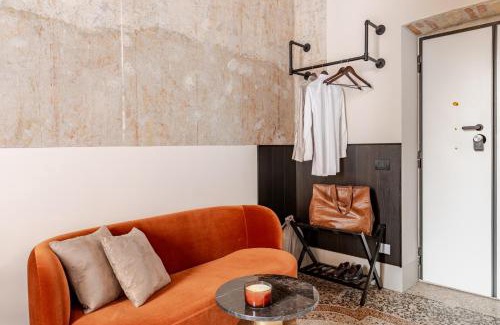 Rome City Centre Apartment | En-suite Bedroom Manin - 2 min walk to Termini Station