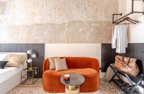 Rome City Centre Apartment | En-suite Bedroom Manin - 2 min walk to Termini Station