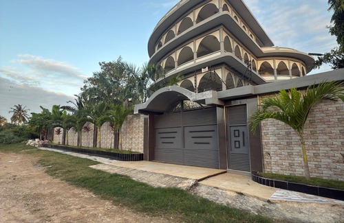 Mazizini House | Enchanting bungalow with AC in Zanzibar