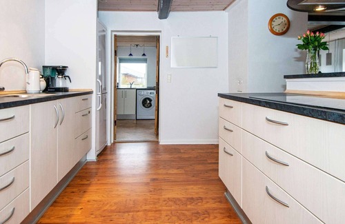 Nordborg House | Enchanting Cottage in Oksbol Oasis-By Traum