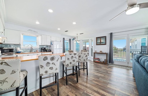 Fort Morgan House | End-of-Summer Rates! Cozy Fort Morgan beach house, just steps to the beach!