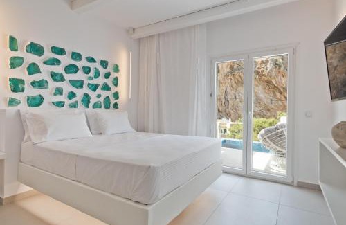 Kyra Panagia Apartment | Enilion Luxury Suites