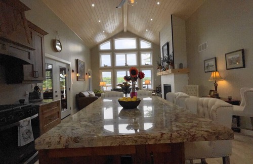 Tudor and Cashel House | Enjoy a Cottage Dream Vacation!