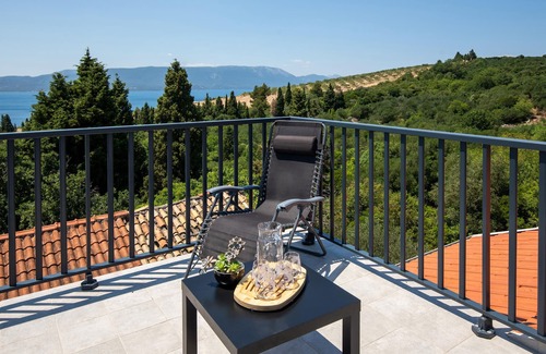 Kremena House | Enjoy a fantastic view of the sea from this attractive vacation home.