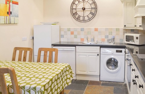 Liverton Cottage | Enjoy a morning swim at Rook followed by exploring the nearby towns.