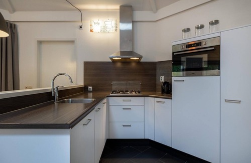 Municipality of Harderwijk House | Enjoy a romantic overnight stay for two in bustling Harderwijk!