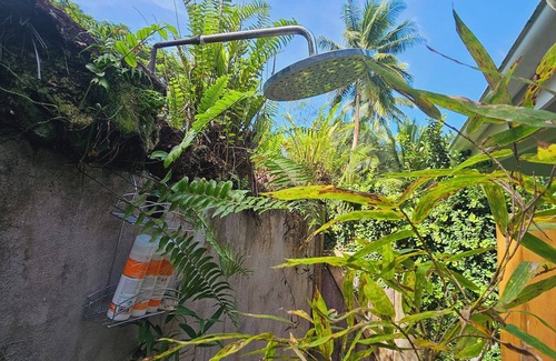 Savusavu House | Enjoy a secluded beach escape in this charming cottage.
