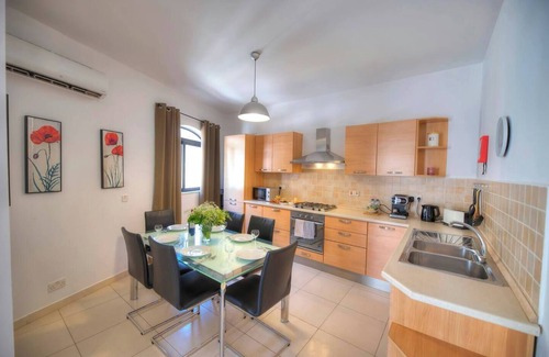 Ta' Giorni Apartment | Enjoy a stylish experience at this centrally-located place in Sliema/St.julian's