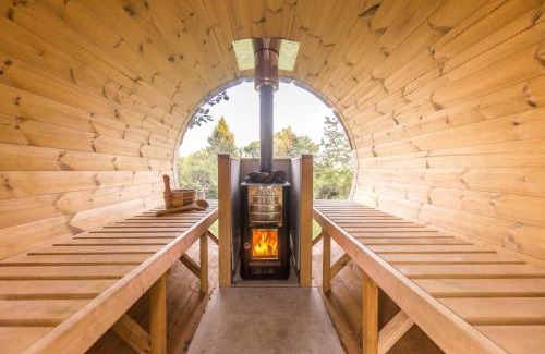 Jablonne v Podjestedi Apartment | ENJOY Cozy Romance Hills Forest Gardens Views Sauna Whirlpool Bath