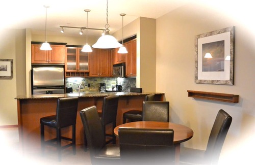 Canmore Cabin | Enjoy Mountain Views @ Fully Equipped 2BR2BA Hotel Condo