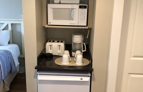 Baytowne Wharf Condo | Enjoy Music & Fireworks From Your Balcony