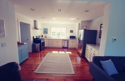 Siasconset House | Enjoy Nantucket without the Crowds and Hassle