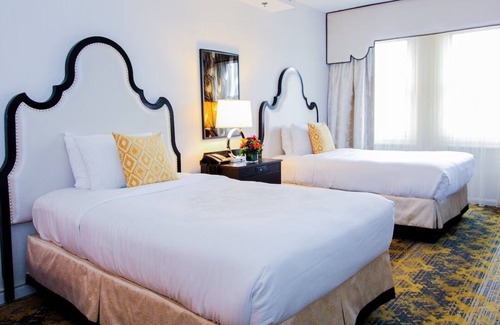 Kalorama Heights Hotel | Enjoy Panoramic Capital Views in 3 Spacious Stays with In-Room Spa Services