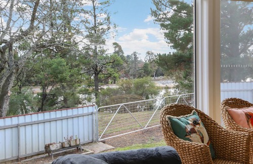 Beechworth House | Enjoy picture frame views of Lake Sambell from the living room window!