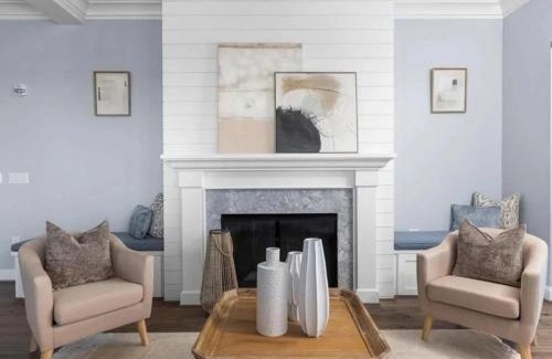 Northeast Virginia Beach Apartment | Enjoy The Art Of Oceanfront Living