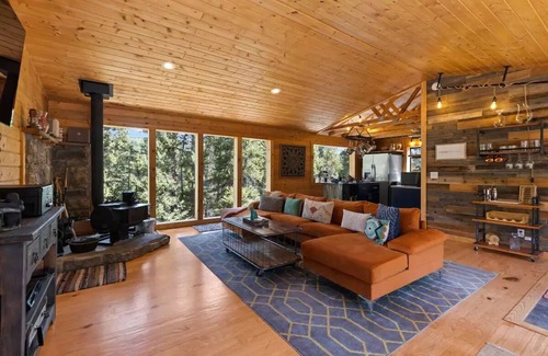 Alma Cabin | Enjoy the Now in an Alpine Oasis