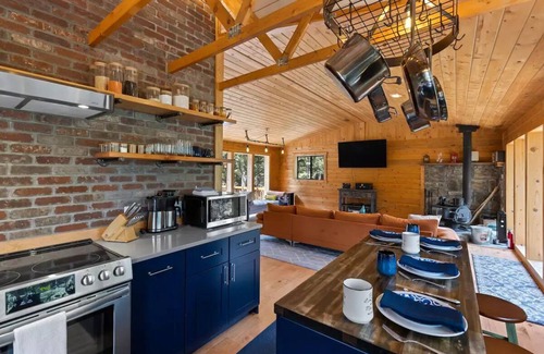 Alma Cabin | Enjoy the Now in an Alpine Oasis