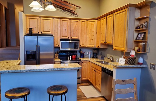 Wildernest Condo | Enjoy the Summer Time in Views!