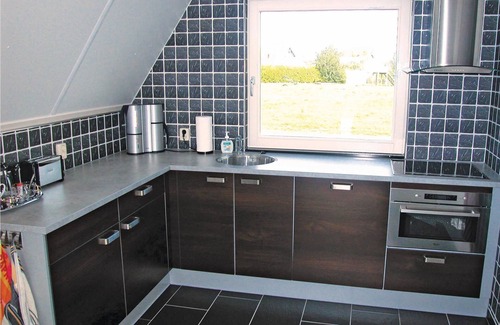 Den Oever House | Enjoy your own infrared sauna (2 persons) in this well-kept vacation home on the edge of a vacation