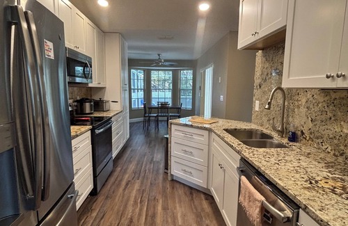 Spring Hill Ski Chalet | Enjoyable chalet with AC in Spring Hill - 2 bedrooms